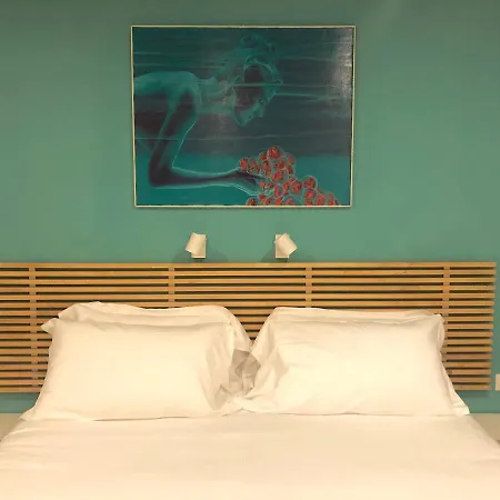 招待所 Mimi Rooms&studios 4*