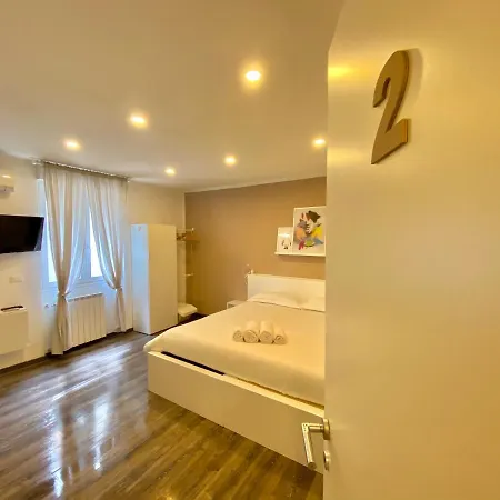 Mimi Rooms&studios 4* Trieszt